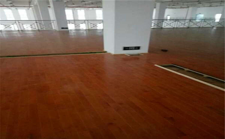 國內體育館木地板廠(chǎng)家報價(jià)