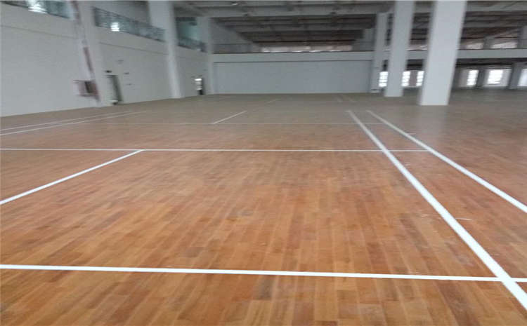 NBA運動(dòng)地板是怎樣鋪設和維護的？