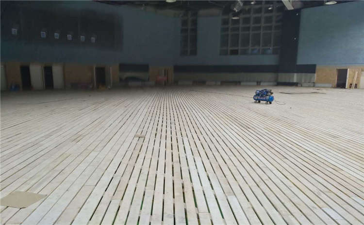 大型體育木地板每平米價(jià)格