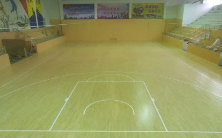 22厚木地板籃球館多少錢(qián)一平米？